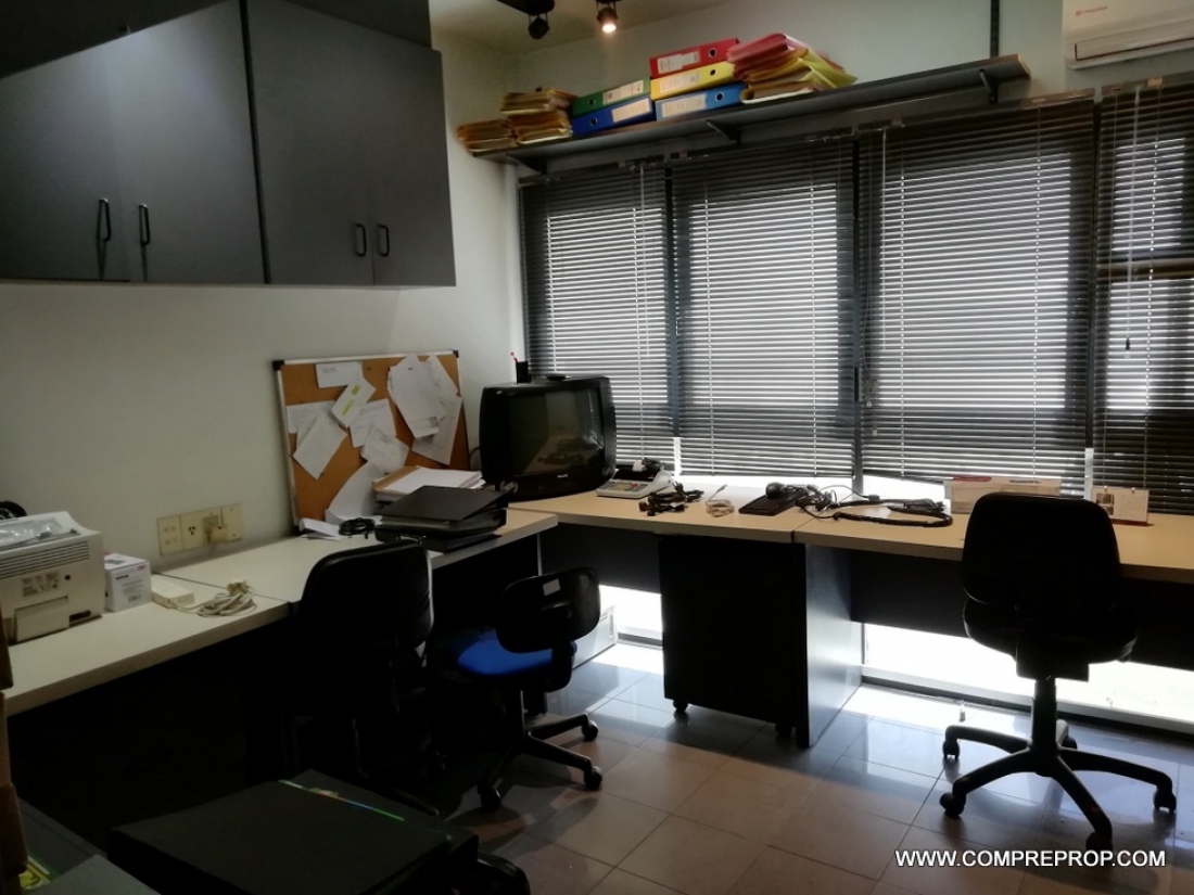 VENTA OFICINA B� CENTRO 