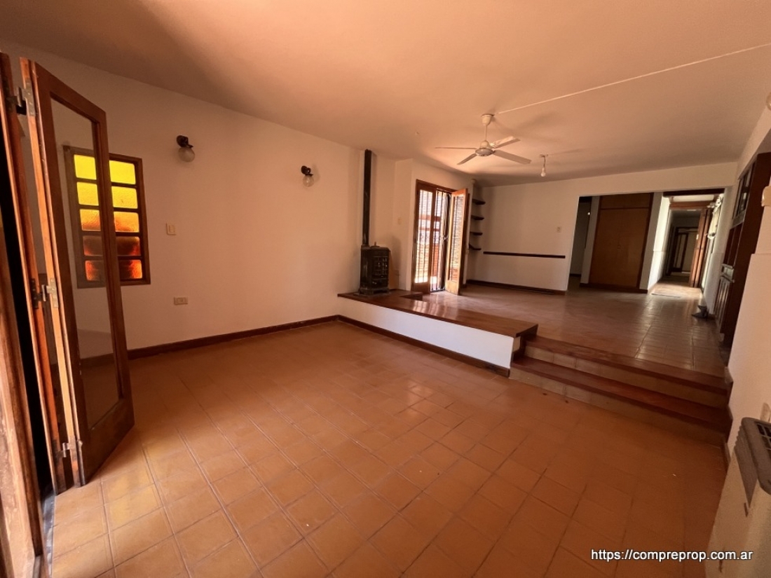 CASA EN VENTA 3 DORMITORIOS VILLA BELGRANO APTO BANCOR