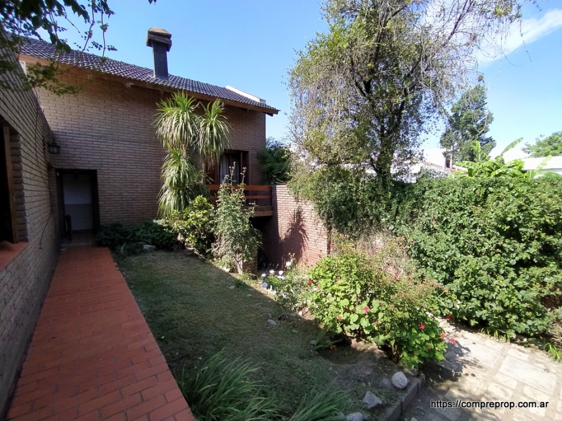 CASA EN VENTA 3 DORMITORIOS VILLA BELGRANO APTO BANCOR