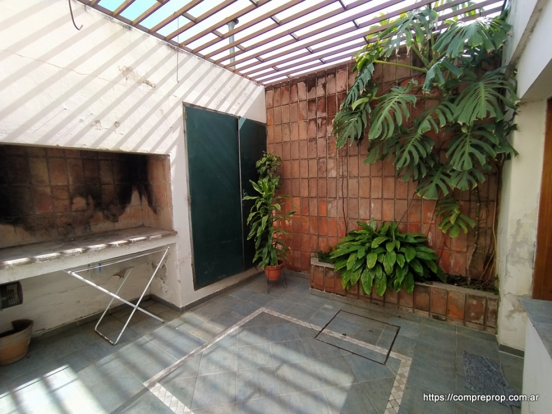 CASA EN VENTA 3 DORMITORIOS VILLA BELGRANO APTO BANCOR