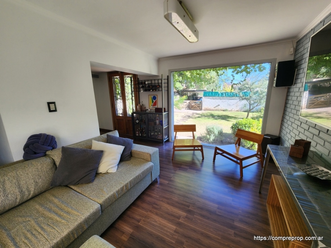 ARGUELLO CASA EN VENTA 3 DORMITORIOS MEJOR ZONA