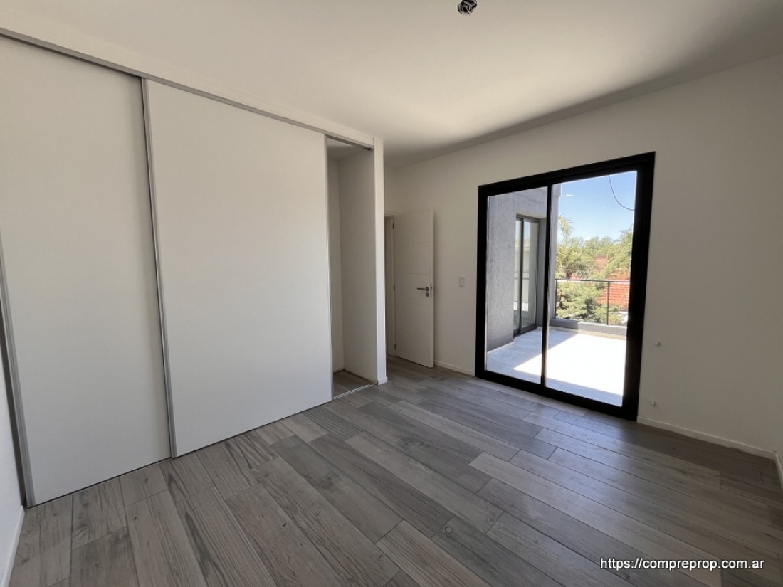 DUPLEX EN VENTA 3 DORMITORIOS COMPLEJO EL REFUGIO ARGUELLO