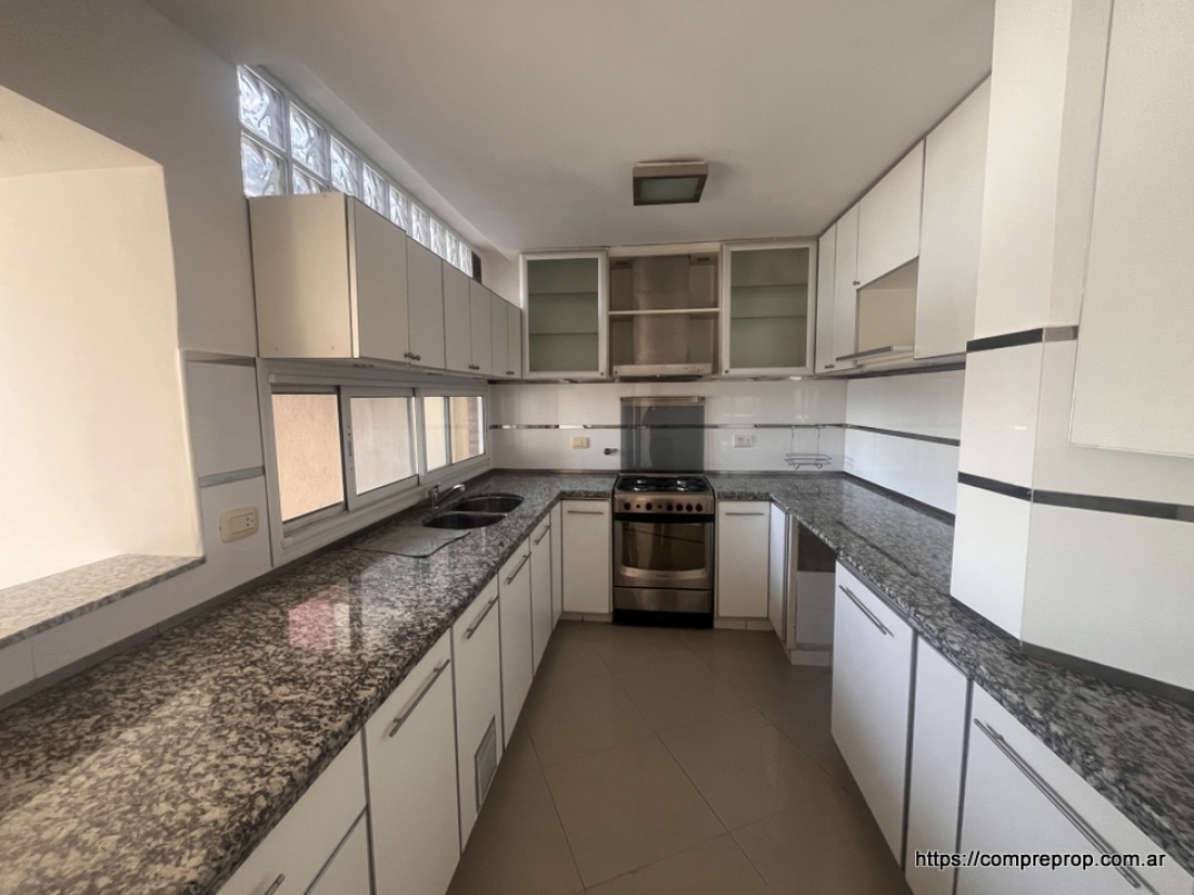 DEPARTAMENTO EN ALQUILER BV SAN JUAN Y BOLIVAR 2 DORMITORIOS PENTHOUSE