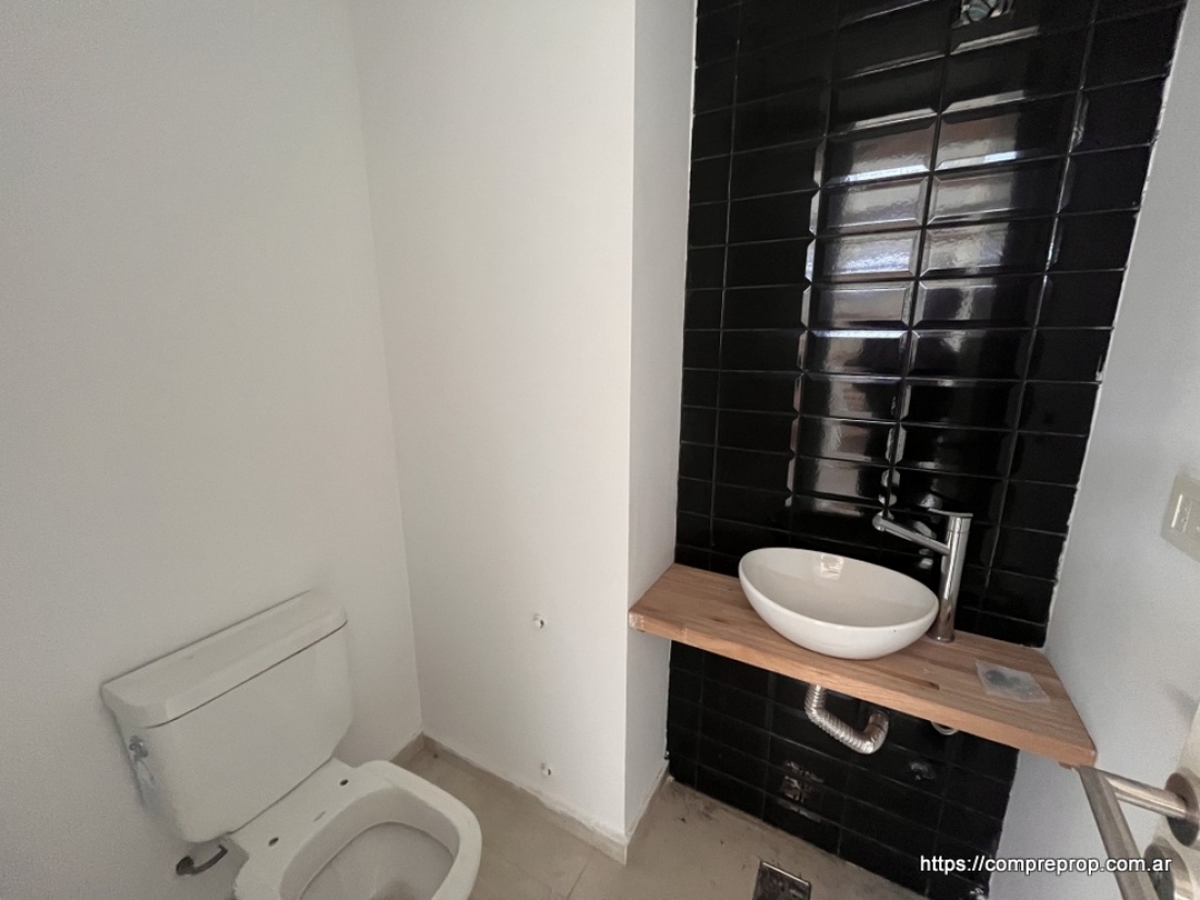 DUPLEX EN VENTA LA CALANDRIA DOS DORMITORIOS