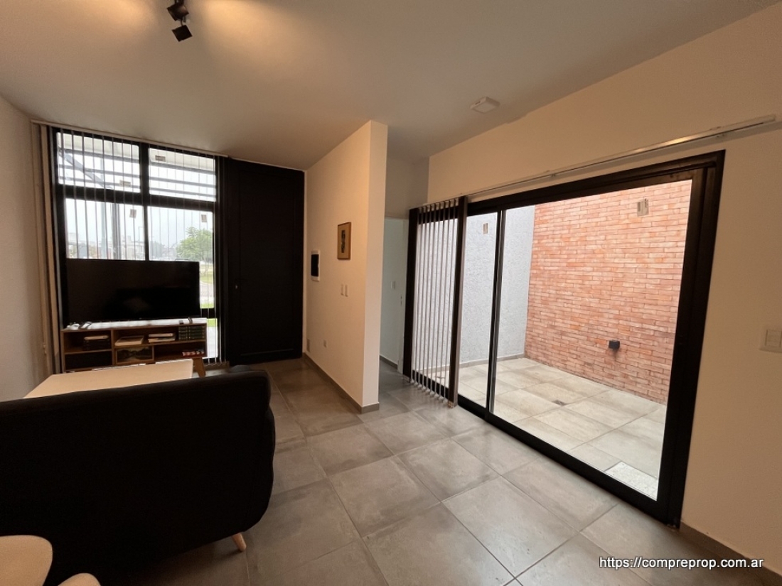 D�PLEX EN ALQUILER EN LA CALANDRIA | 2 DORMITORIOS | AMOBLADO