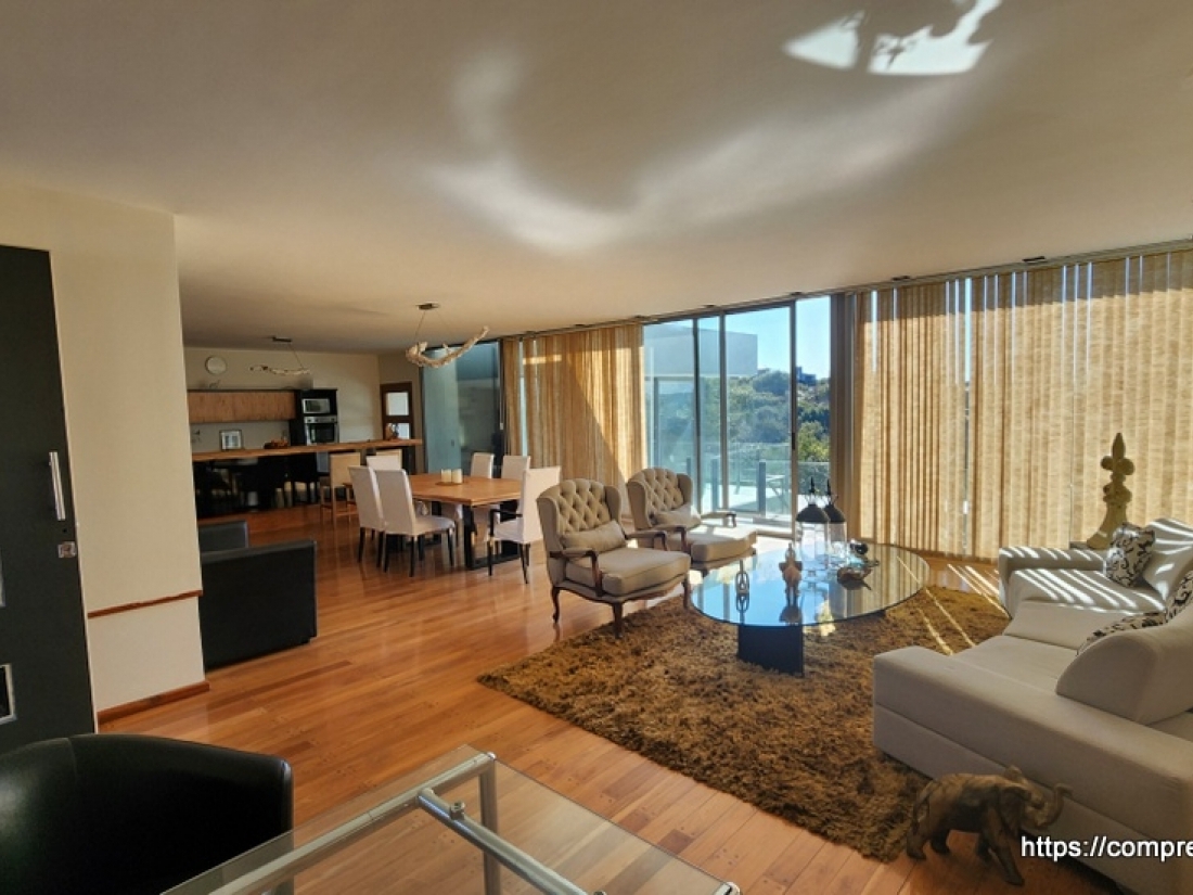 CASA DE CATEGORIA EN VENTA 3 DORMITORIOS ESTANCIA Q2 