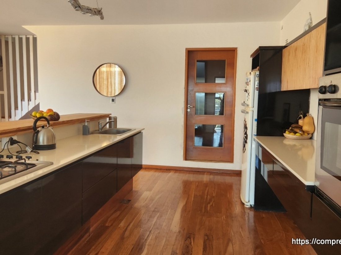 CASA DE CATEGORIA EN VENTA 3 DORMITORIOS ESTANCIA Q2 