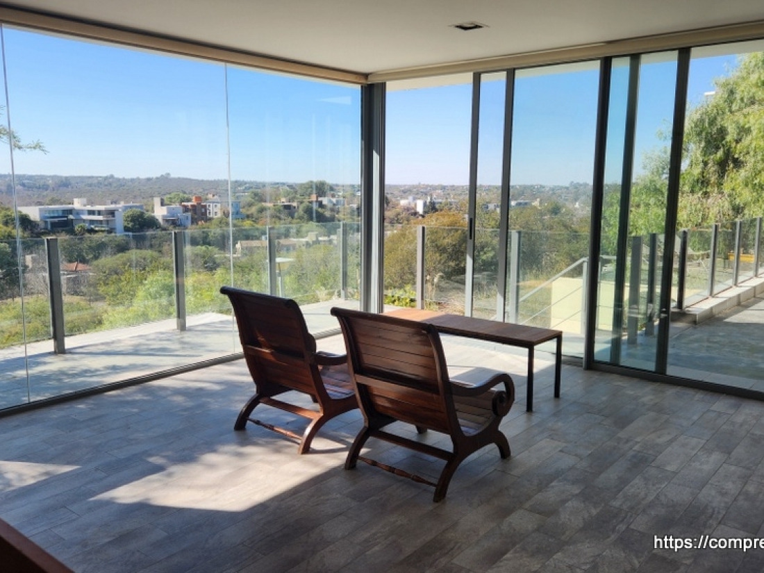 CASA DE CATEGORIA EN VENTA 3 DORMITORIOS ESTANCIA Q2 