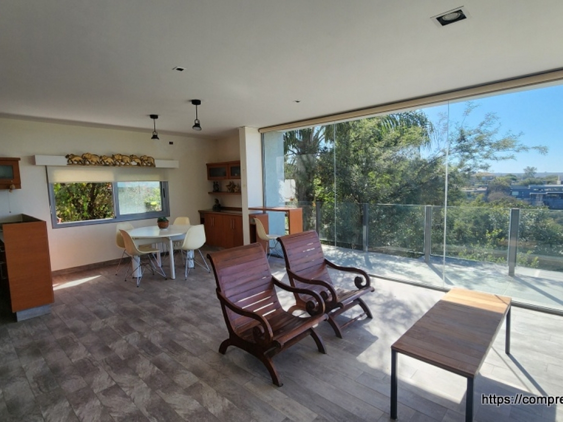 CASA DE CATEGORIA EN VENTA 3 DORMITORIOS ESTANCIA Q2 