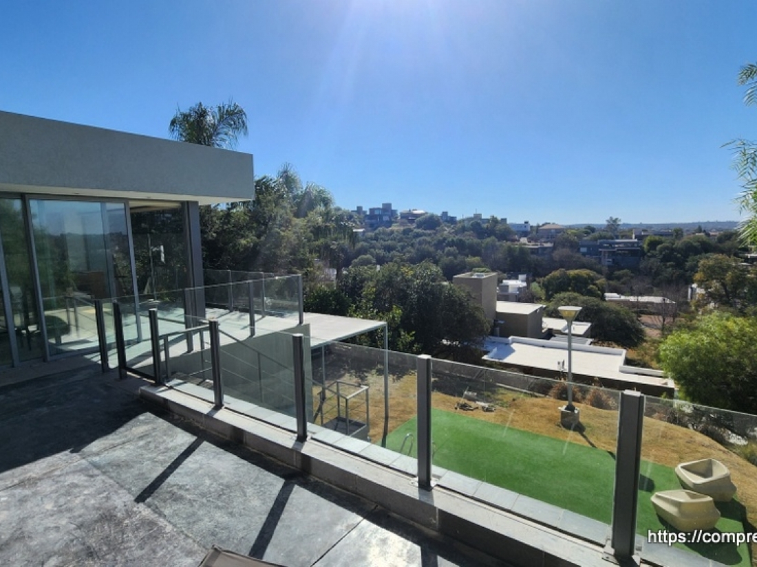 CASA DE CATEGORIA EN VENTA 3 DORMITORIOS ESTANCIA Q2 