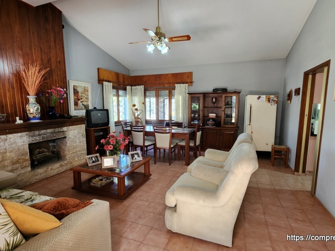 VILLA CARLOS PAZ CENTRO CASA EN VENTA GRAN LOTE COSTA DE LAGO