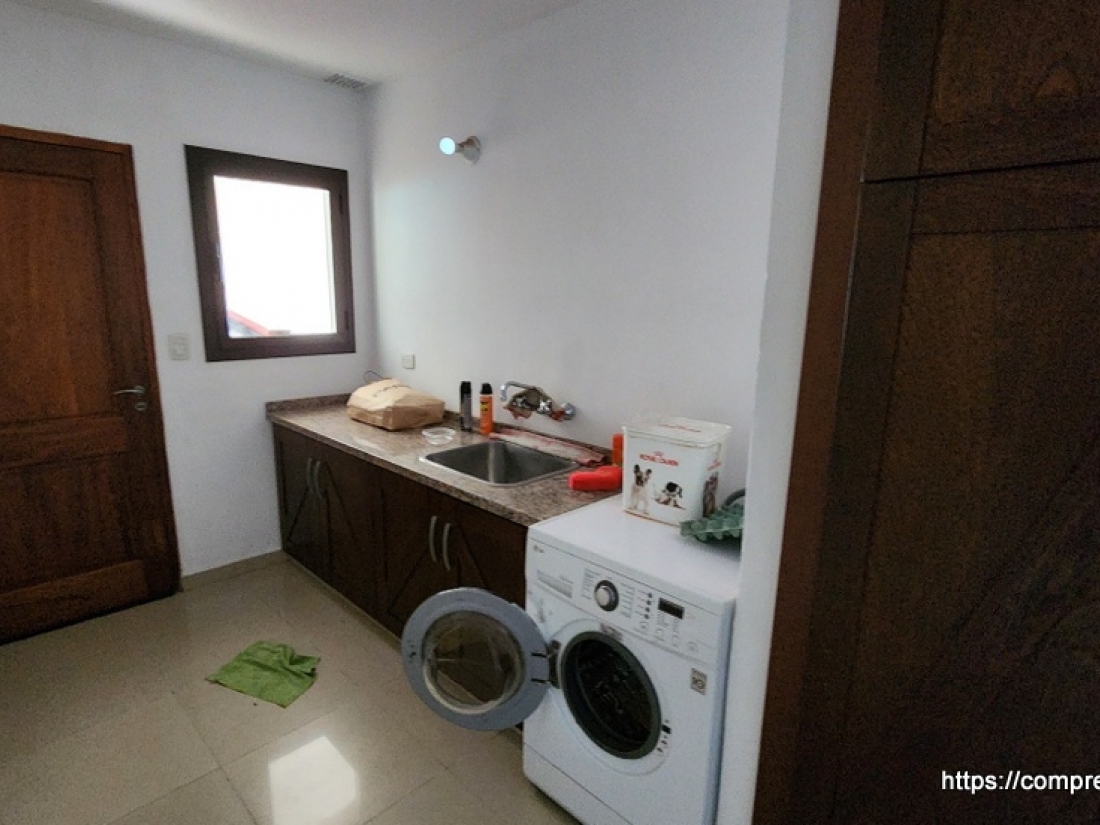 VALLE ESCONDIDO LOS CIELOS CASA EN VENTA 3 DORMITORIOS APTA CREDITO