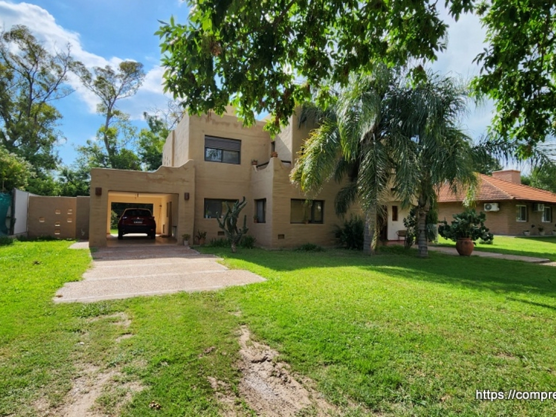 VALLE ESCONDIDO LOS CIELOS CASA EN VENTA 3 DORMITORIOS APTA CREDITO