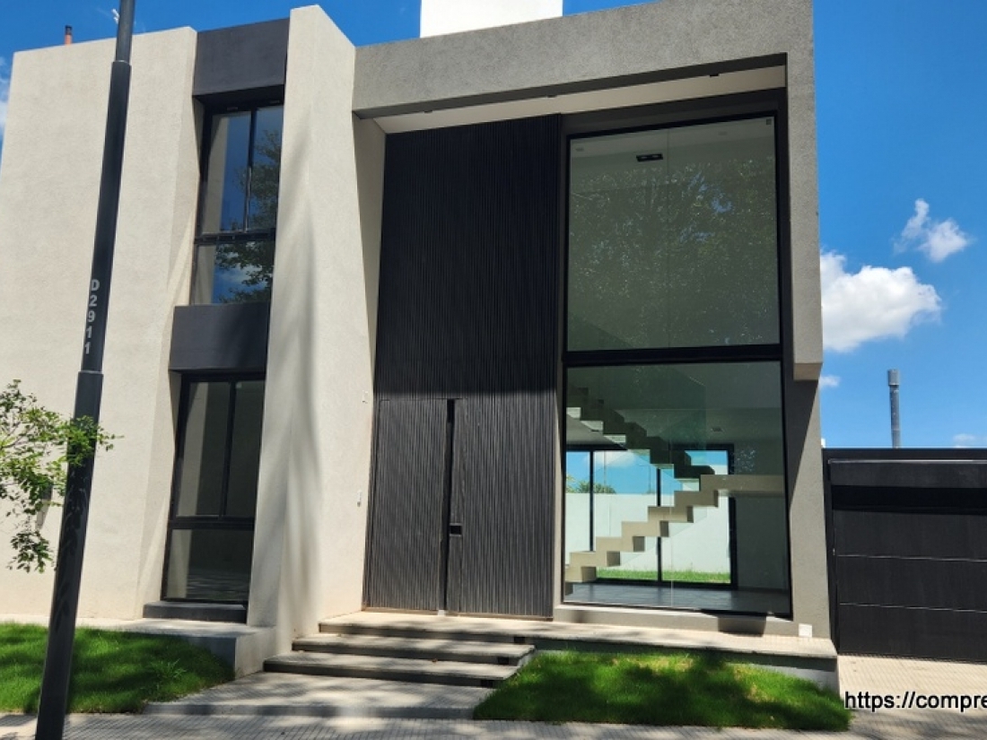 CAMPO CHICO ZONA SUR CASA EN VENTA 3 DORMITORIOS Y ESCRITORIO