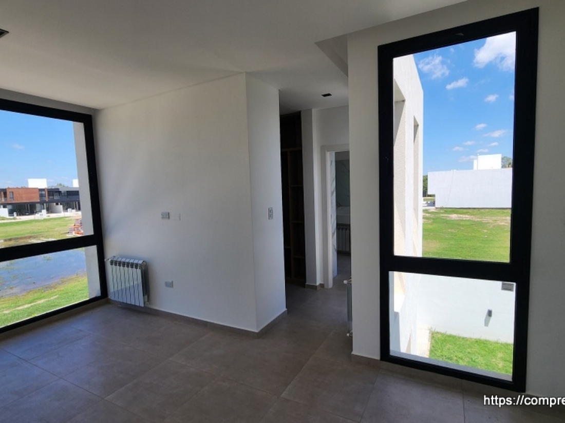 CAMPO CHICO ZONA SUR CASA EN VENTA 3 DORMITORIOS Y ESCRITORIO