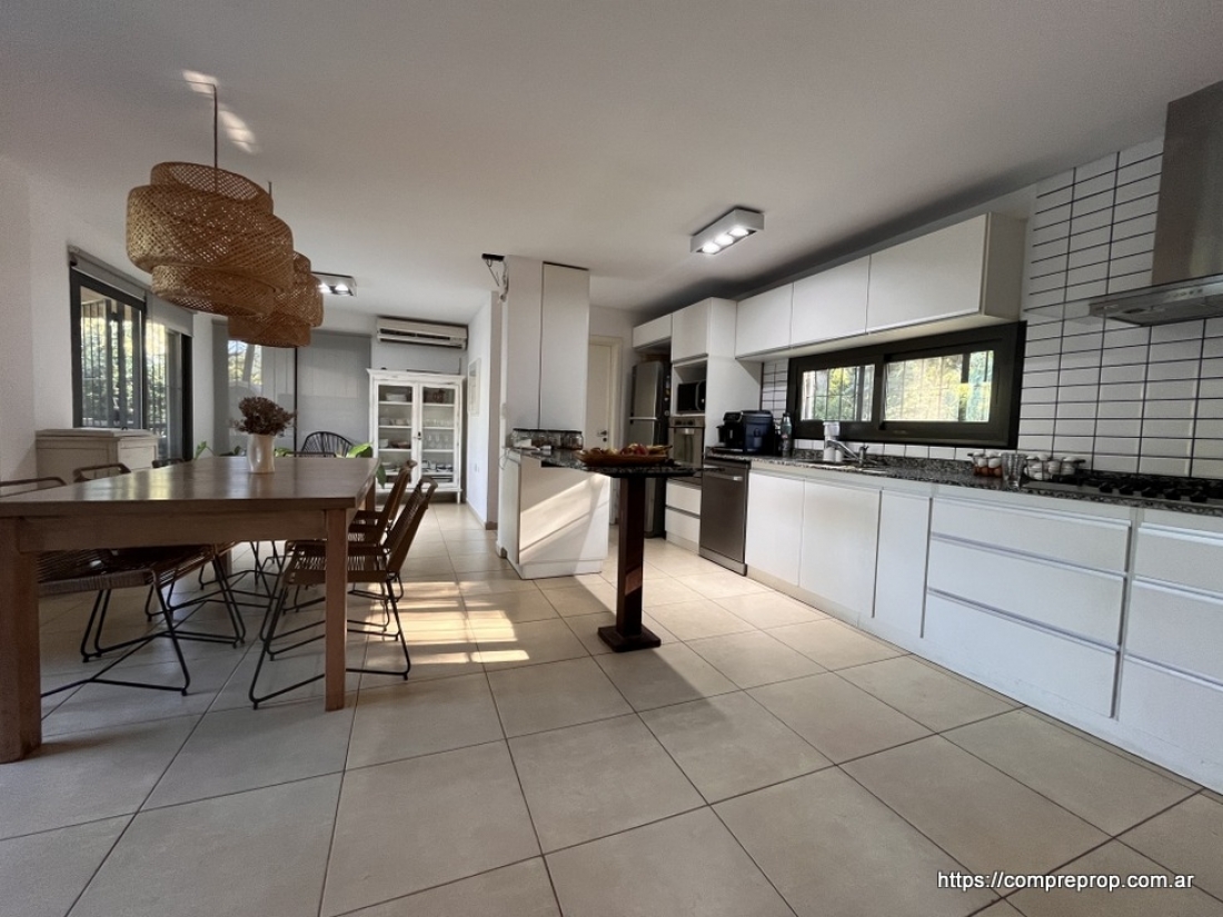 CASA EN VENTA 3 DORMITORIOS HOUSING DEL RIVERA