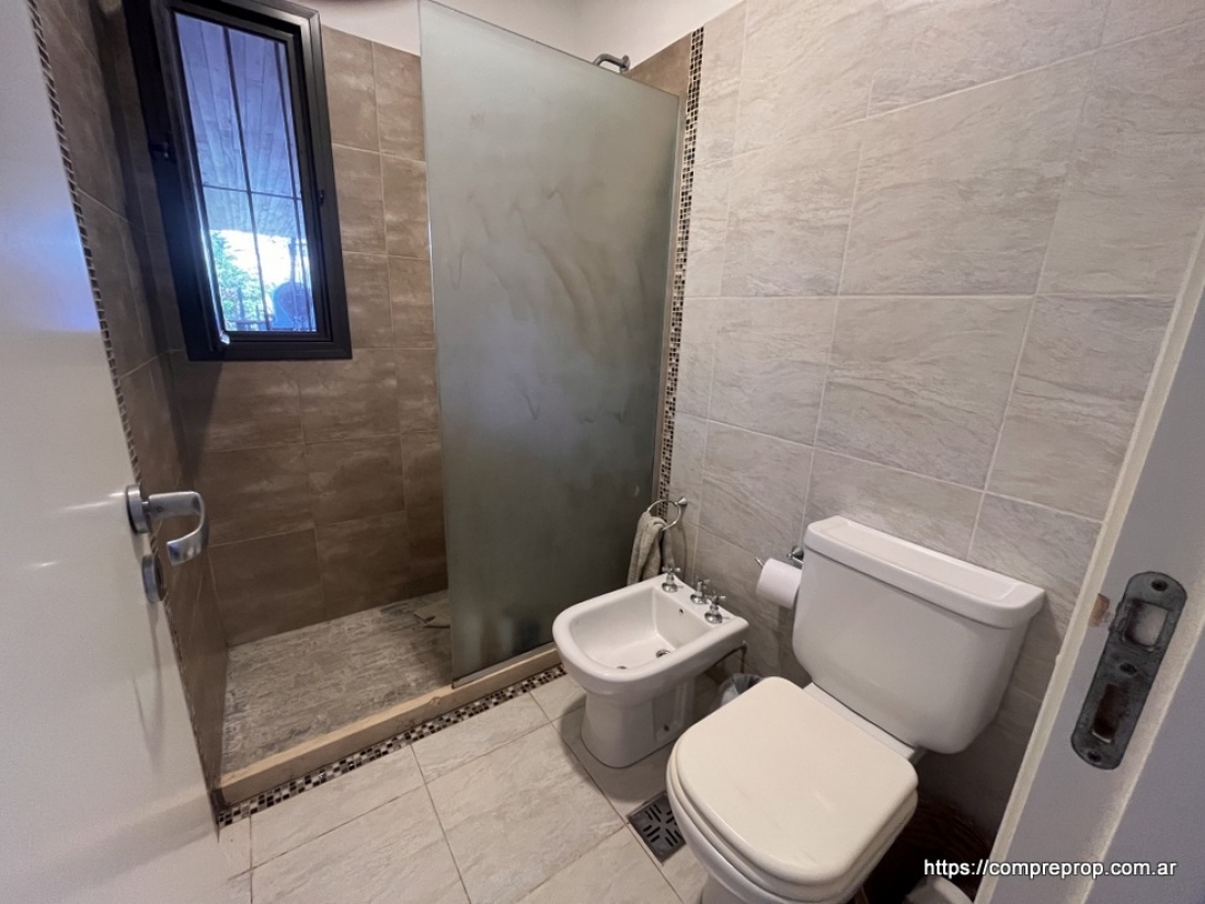 CASA EN VENTA 3 DORMITORIOS HOUSING DEL RIVERA