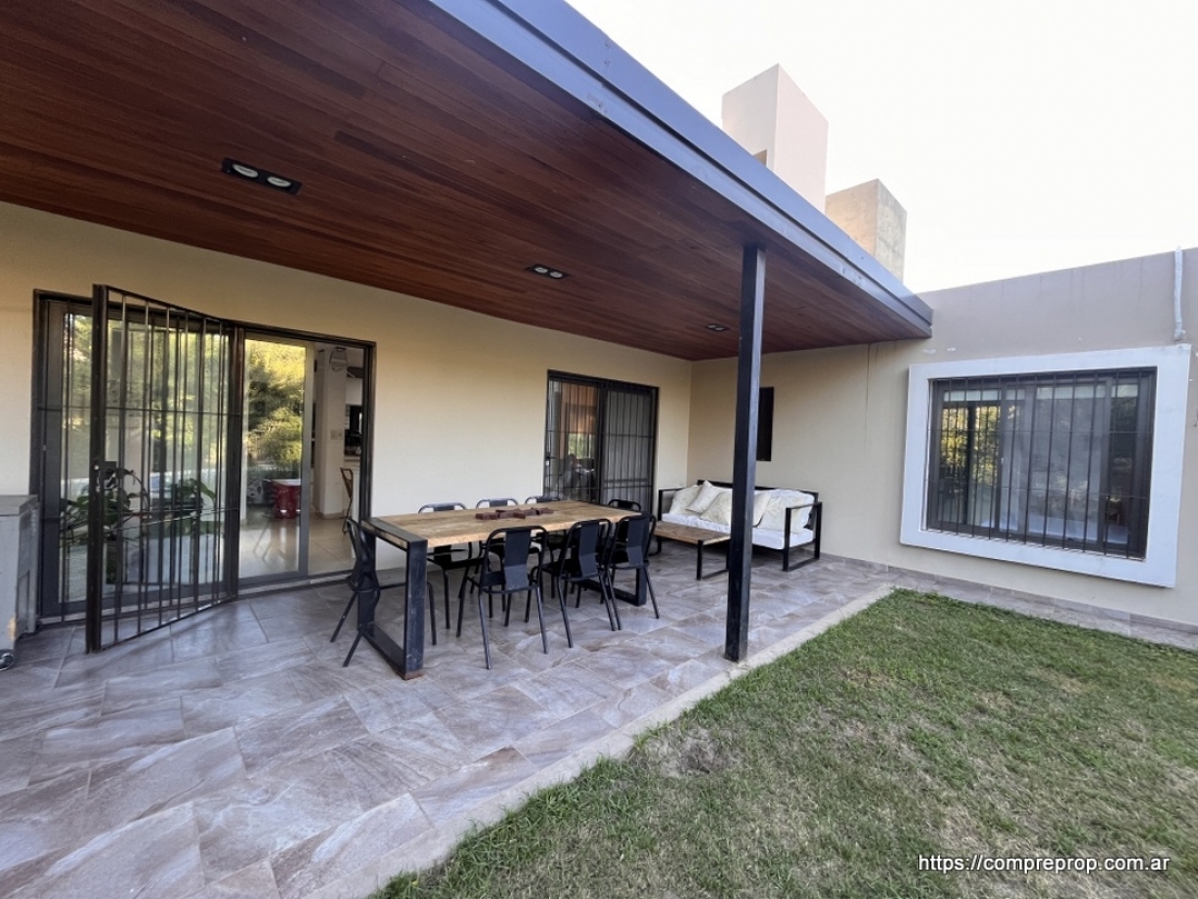 CASA EN VENTA 3 DORMITORIOS HOUSING DEL RIVERA