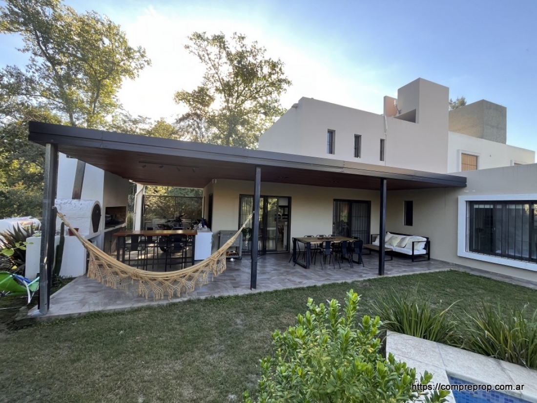 CASA EN VENTA 3 DORMITORIOS HOUSING DEL RIVERA