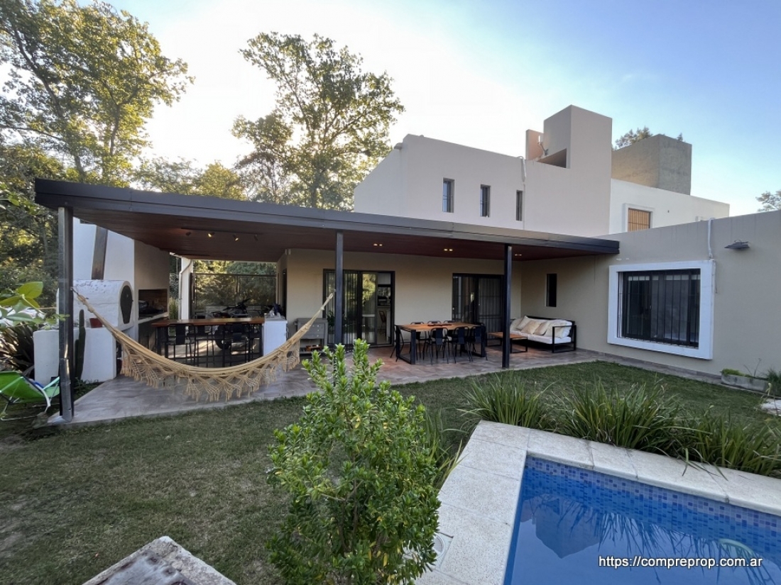 CASA EN VENTA 3 DORMITORIOS HOUSING DEL RIVERA