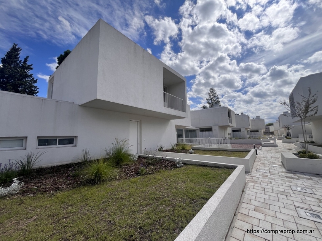 DUPLEX TRIPLEX HOUSING EN VENTA 3 DORMITORIOS VILLA BELGRANO