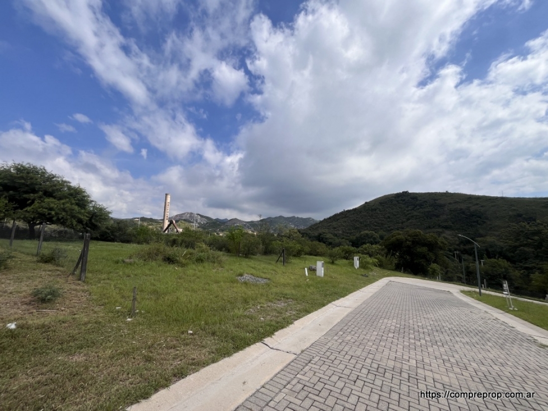 TERRENO EN VENTA COLINAS DE LA DESEADA BARRIO PRIVADO