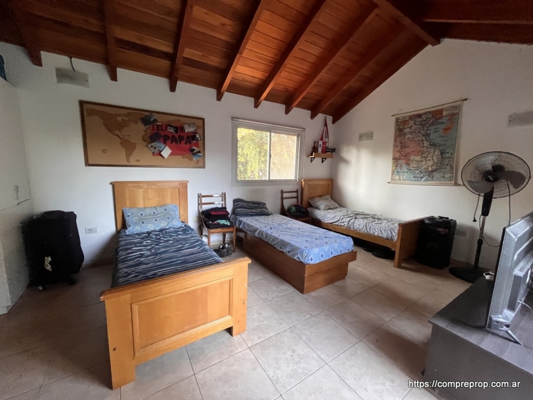 VILLA ALLENDE SAN ISIDRO CASA EN VENTA 4 DORMITORIOS APTA CREDITO