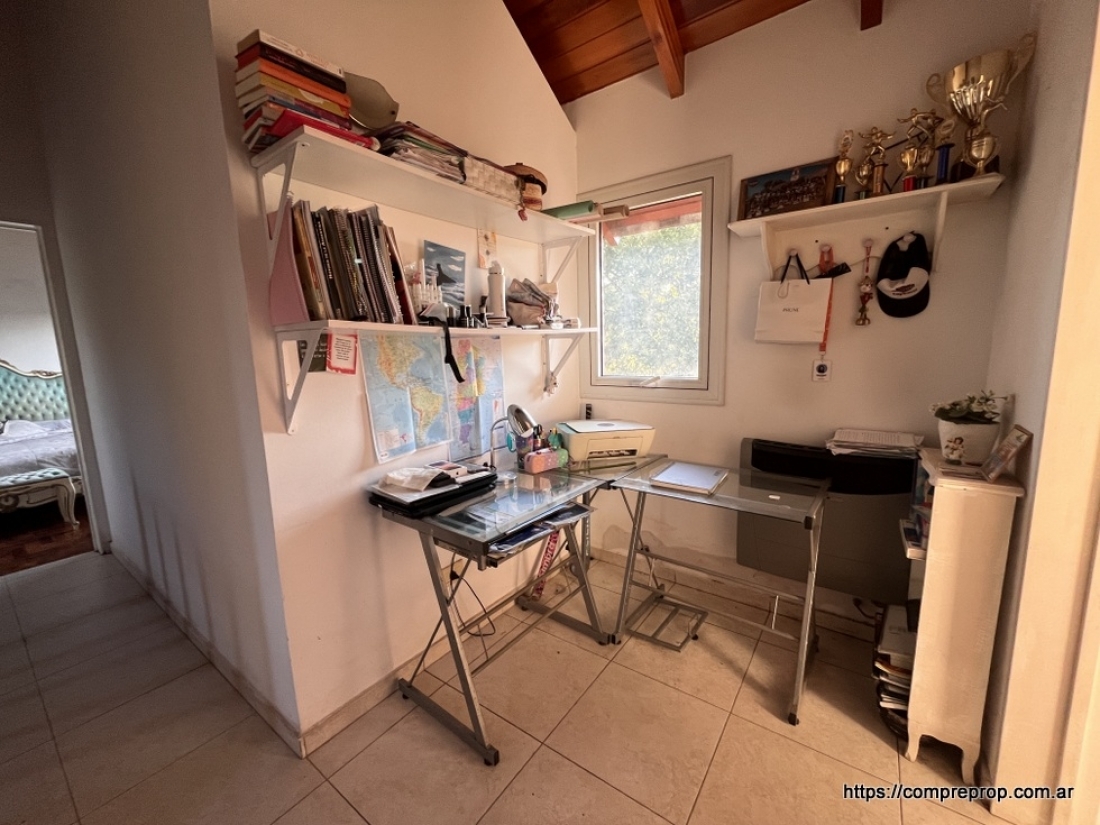 VILLA ALLENDE SAN ISIDRO CASA EN VENTA 4 DORMITORIOS APTA CREDITO