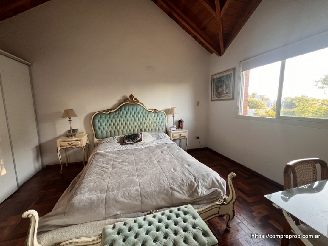 VILLA ALLENDE SAN ISIDRO CASA EN VENTA 4 DORMITORIOS APTA CREDITO