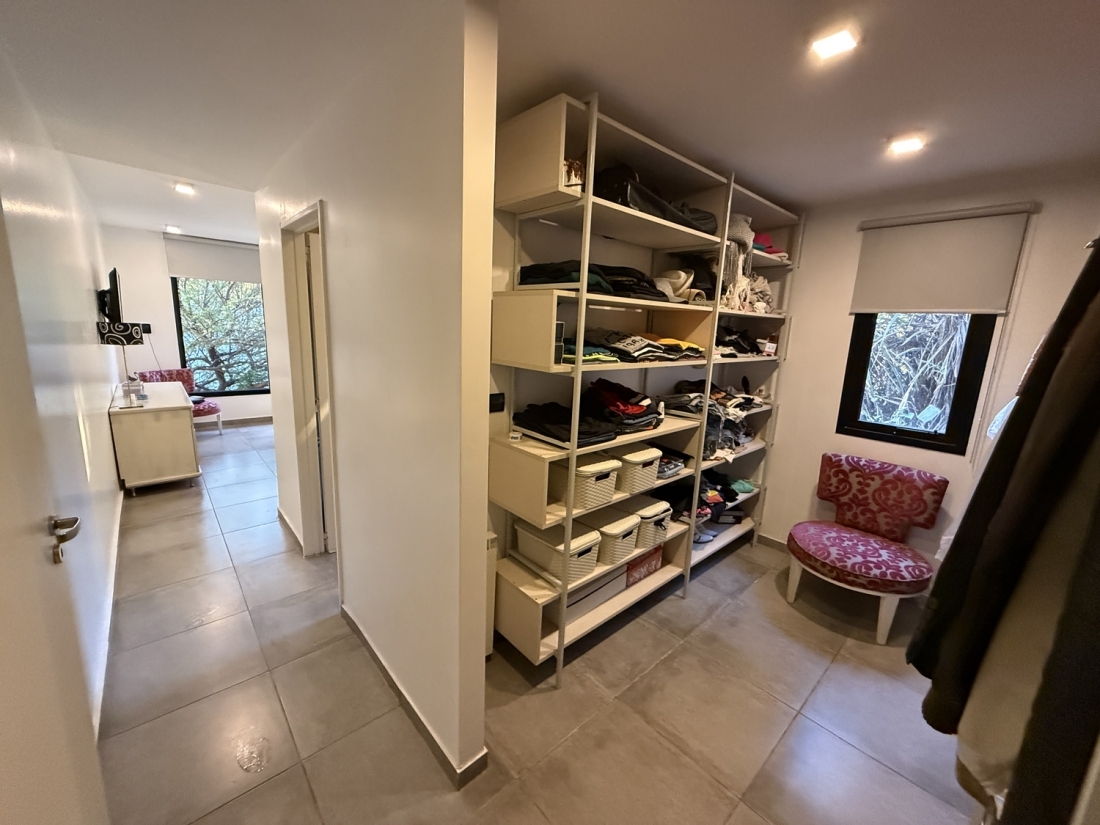 CASA EN VENTA 3 DORMITORIOS BARRIO PRIVADO EL RODEO VILLA WARCALDE