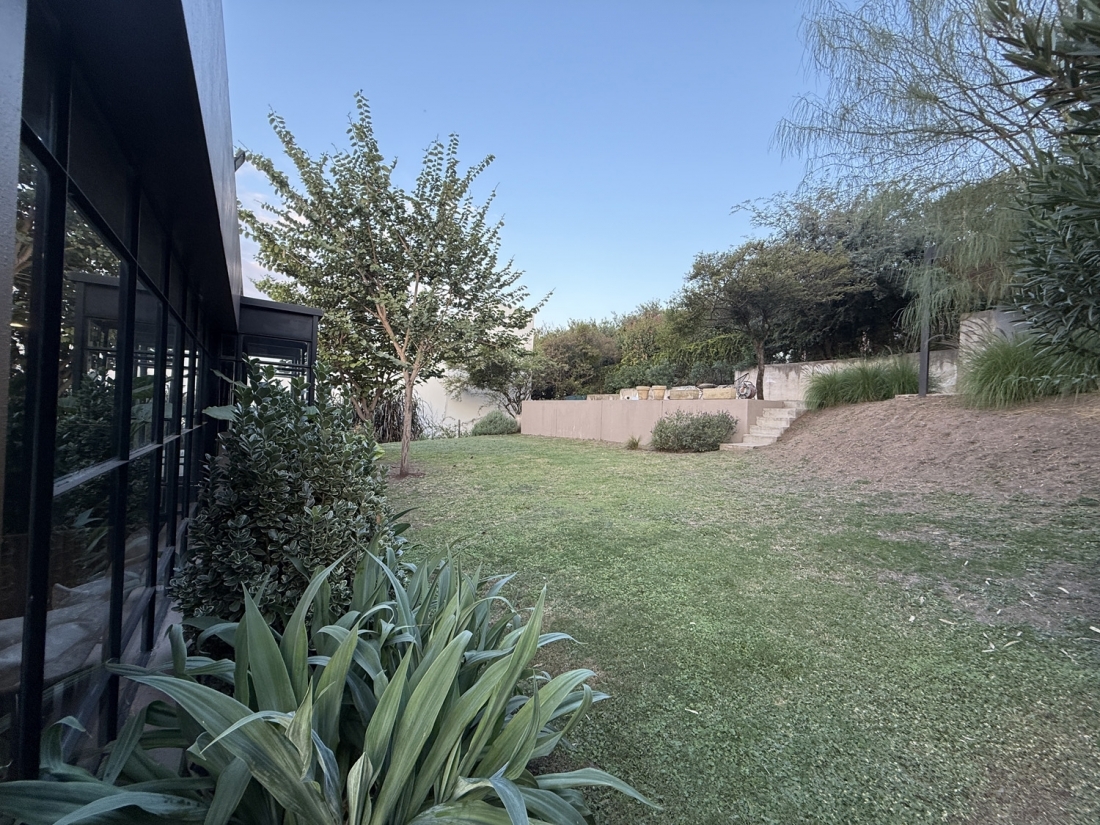 CASA EN VENTA 3 DORMITORIOS BARRIO PRIVADO EL RODEO VILLA WARCALDE