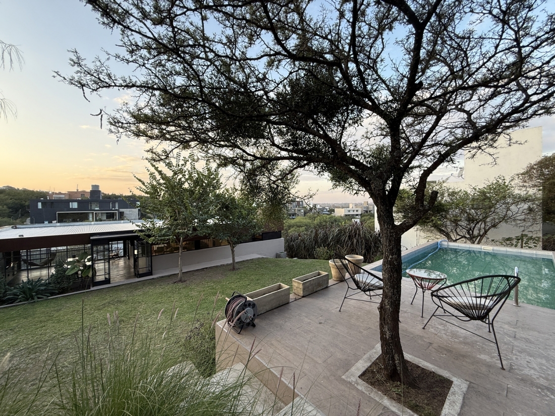 CASA EN VENTA 3 DORMITORIOS BARRIO PRIVADO EL RODEO VILLA WARCALDE