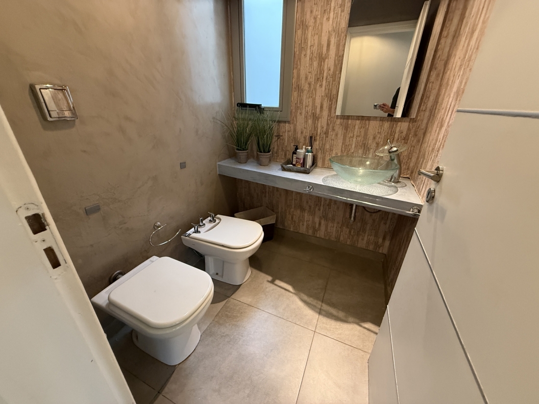 VALLE ESCONDIDO TERRAZAS CASA EN VENTA 4 DORMITORIOS APTO CRDITO