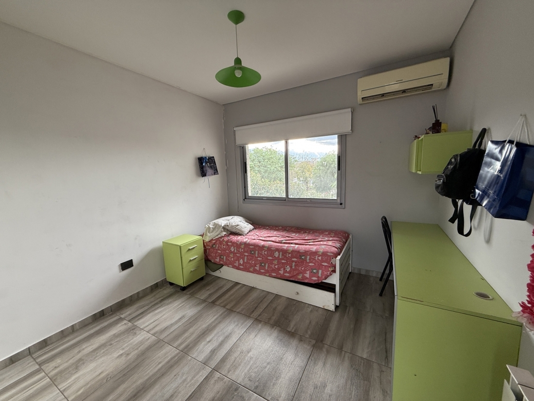 VALLE ESCONDIDO TERRAZAS CASA EN VENTA 4 DORMITORIOS APTO CRDITO