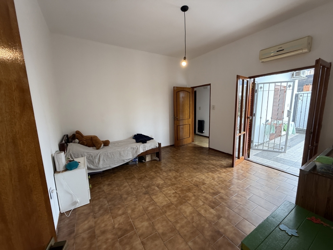 CASA EN VENTA ALBERDI 3 PROPIEDADES EN 1