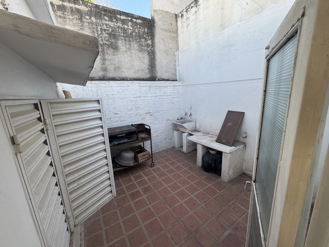 CASA EN VENTA ALBERDI 3 PROPIEDADES EN 1