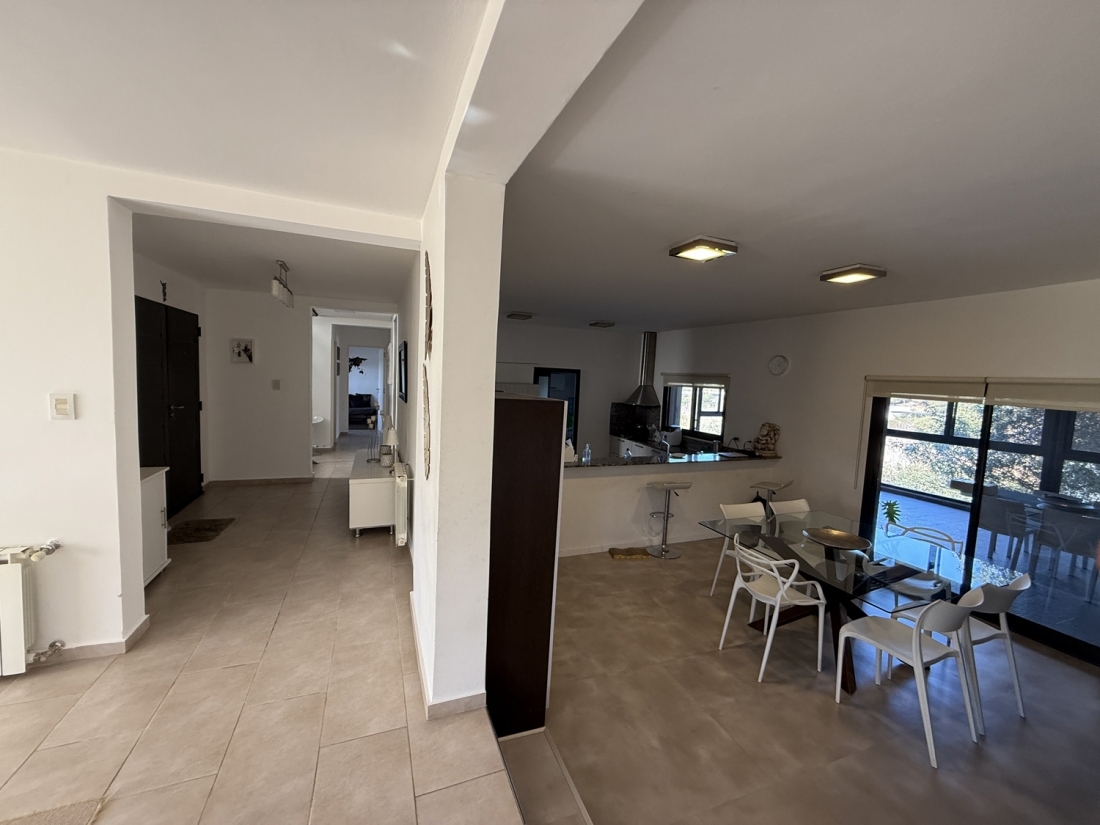 ESTANCIA Q2 CASA EN VENTA CENTRAL 3 DORMITORIOS