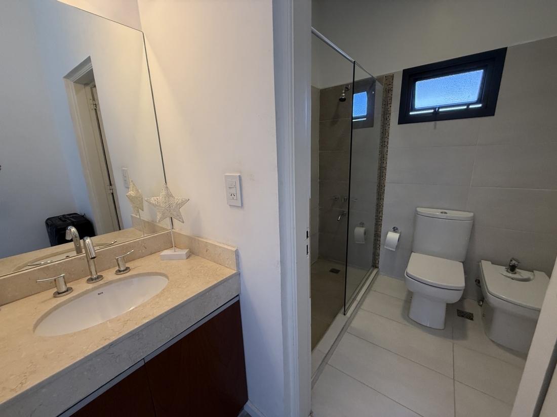 ESTANCIA Q2 CASA EN VENTA CENTRAL 3 DORMITORIOS