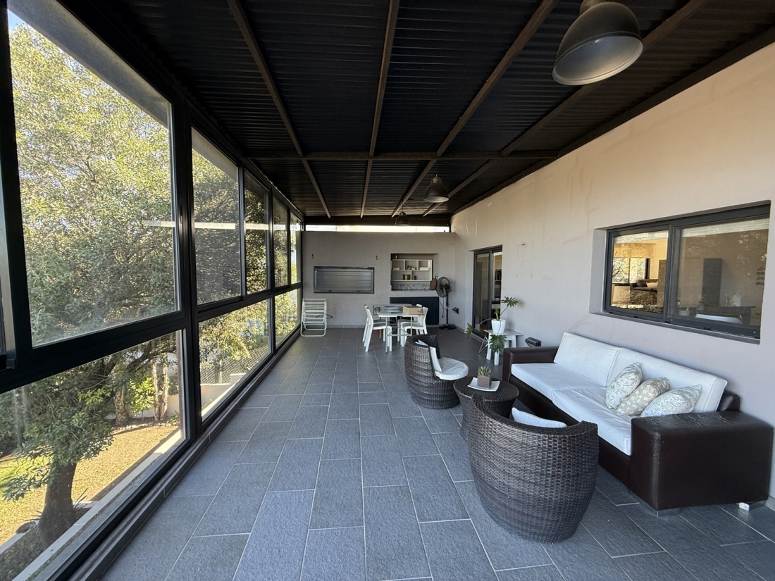 ESTANCIA Q2 CASA EN VENTA CENTRAL 3 DORMITORIOS