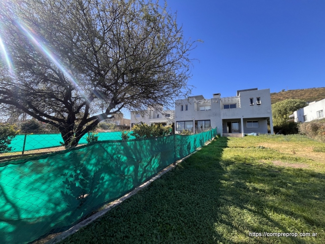 CASA EN VENTA APTO CR�DITO 3 DORMITORIOS - LA CUESTA | LA CALERA