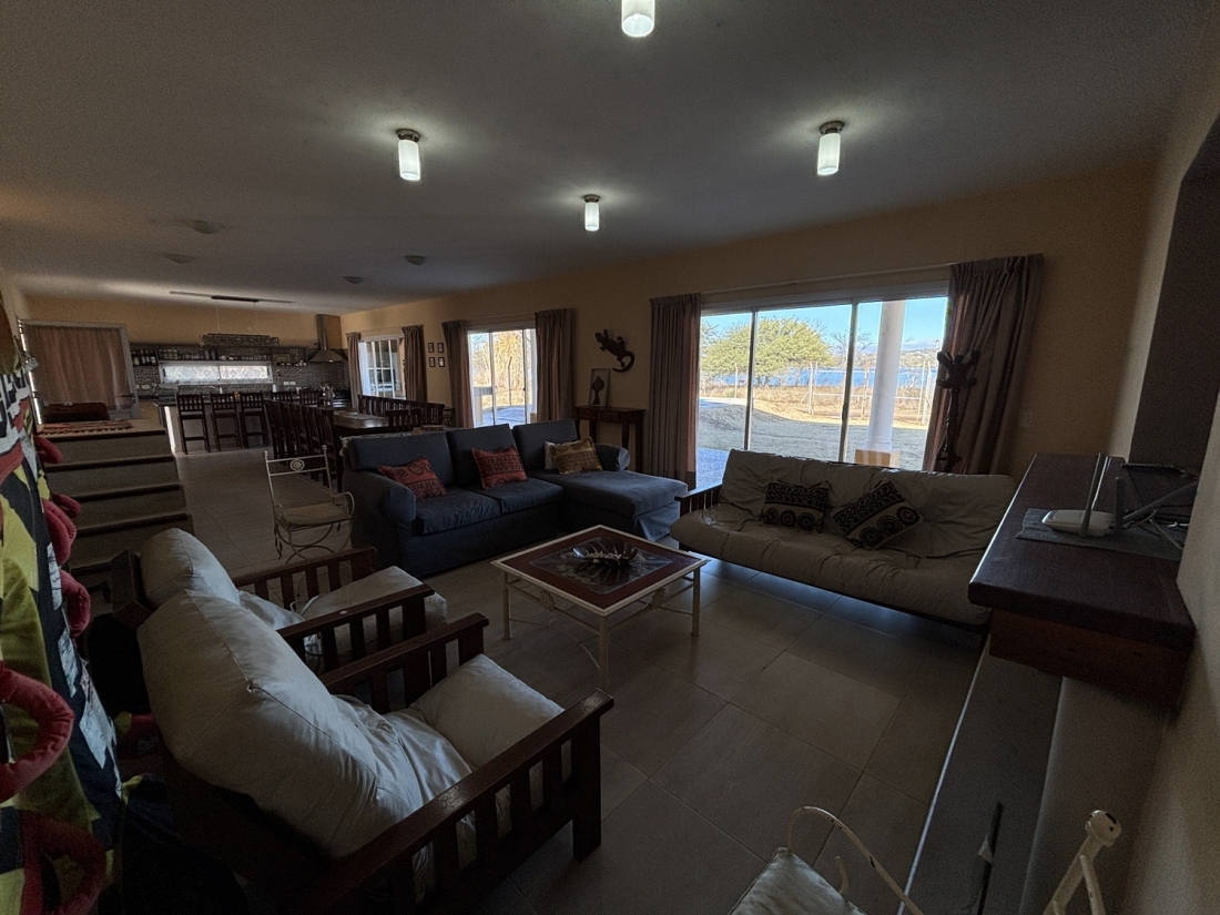 SANTA MARIA DE PUNILLA CARLOS PAZ CASA EN VENTA LAGO 4 DORMITORIOS