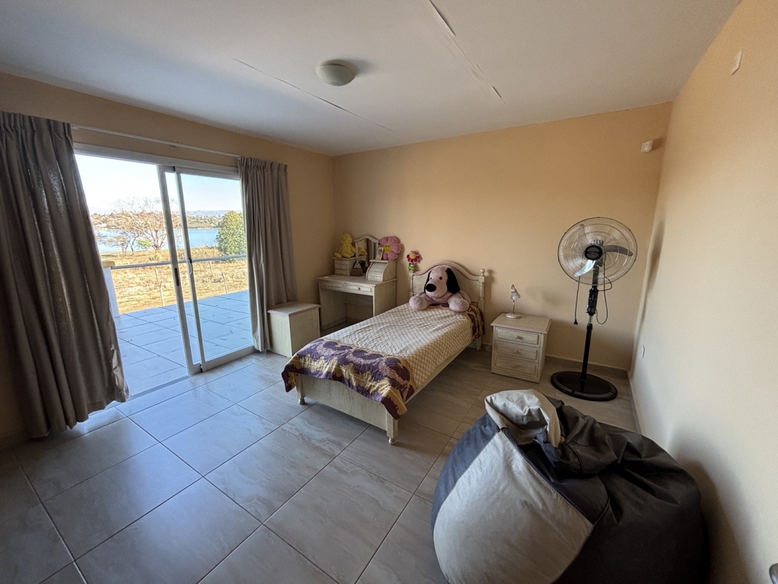 SANTA MARIA DE PUNILLA CARLOS PAZ CASA EN VENTA LAGO 4 DORMITORIOS