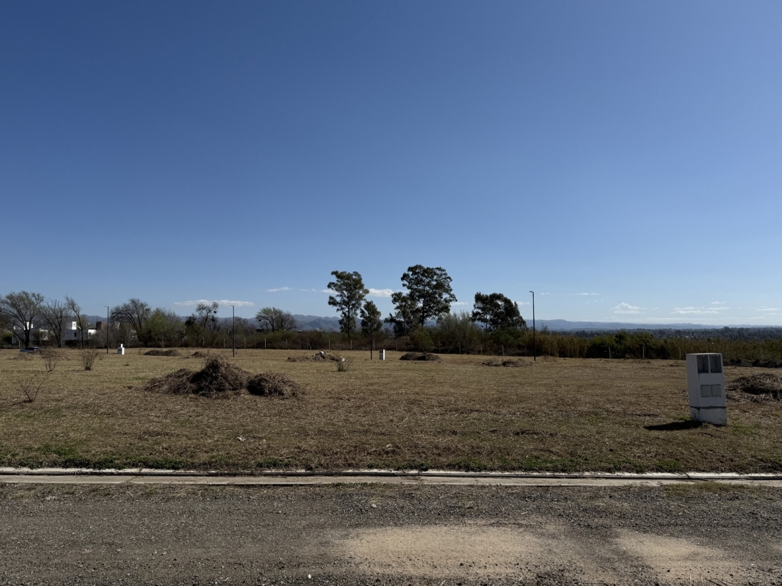 JARDIN INGLES 2 VALLE ESCONDIDO LOTE EN VENTA