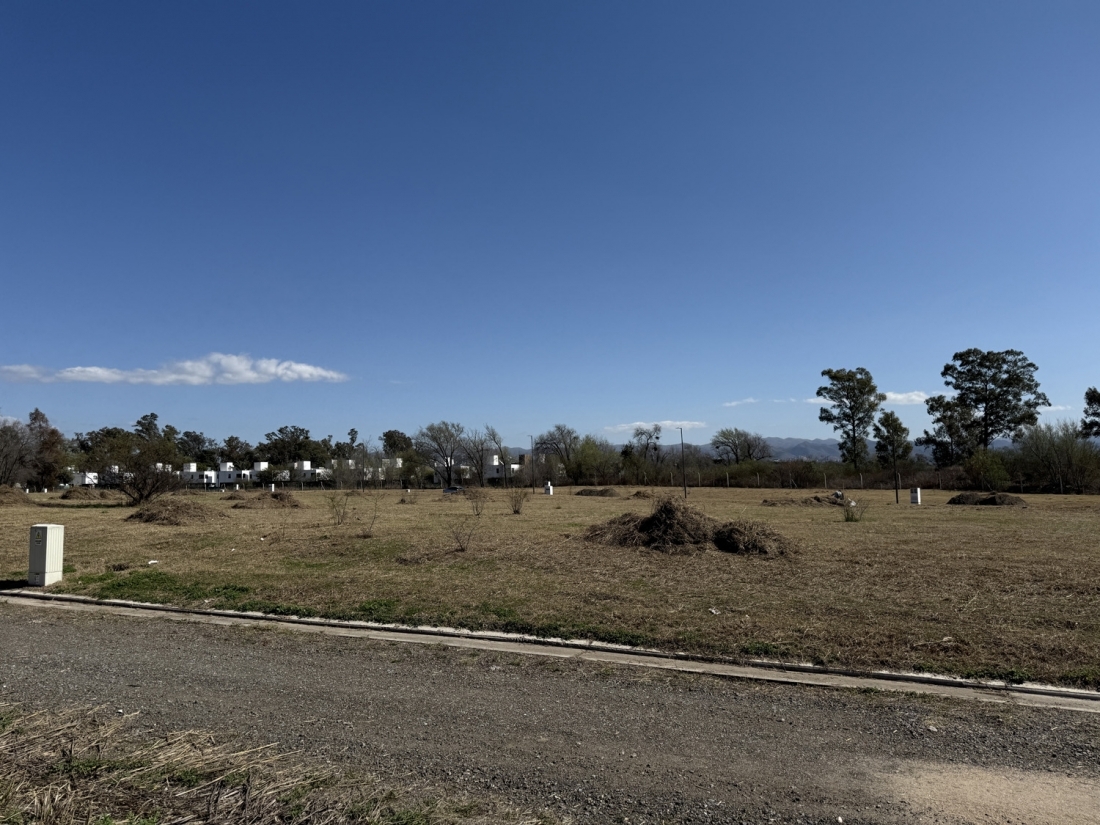 JARDIN INGLES 2 VALLE ESCONDIDO LOTE EN VENTA