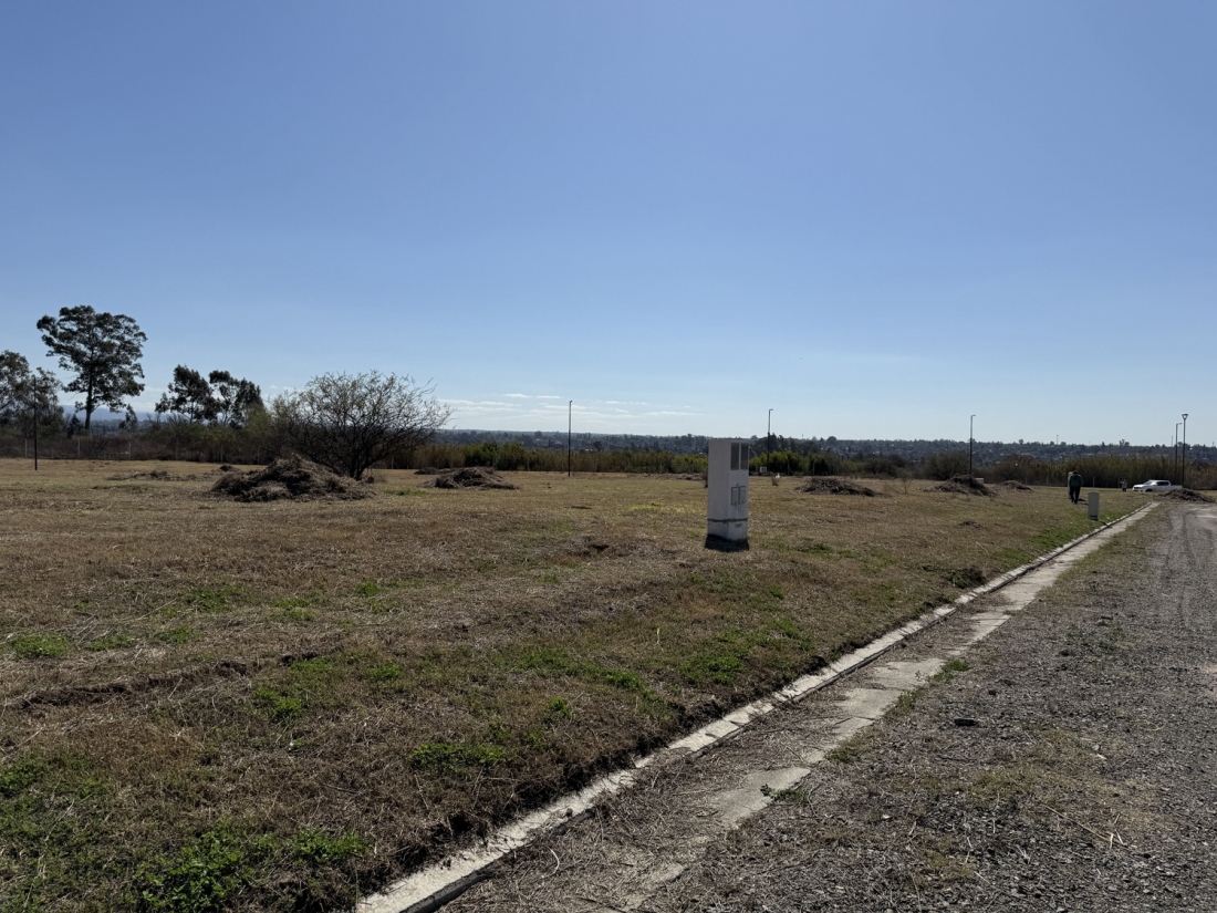 JARDIN INGLES 2 VALLE ESCONDIDO LOTE EN VENTA