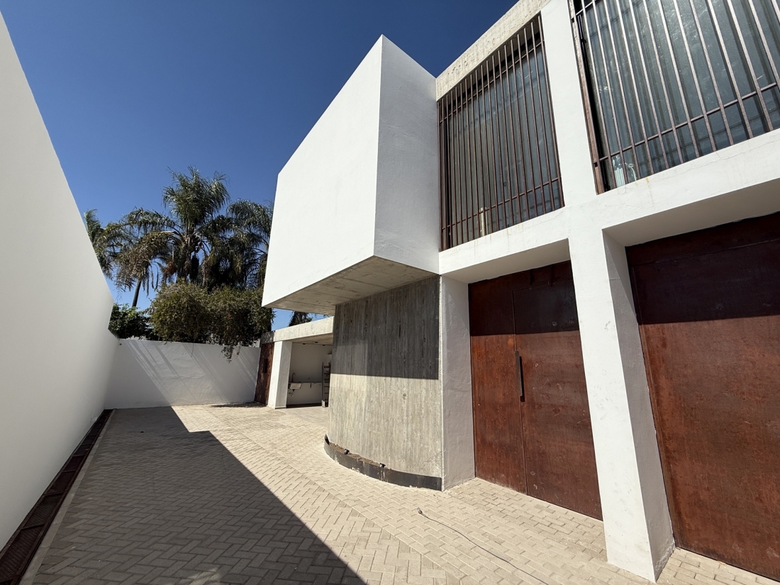 DPLEX EN VENTA HOUSING CERRO DE LAS ROSAS 3 DORMITORIOS