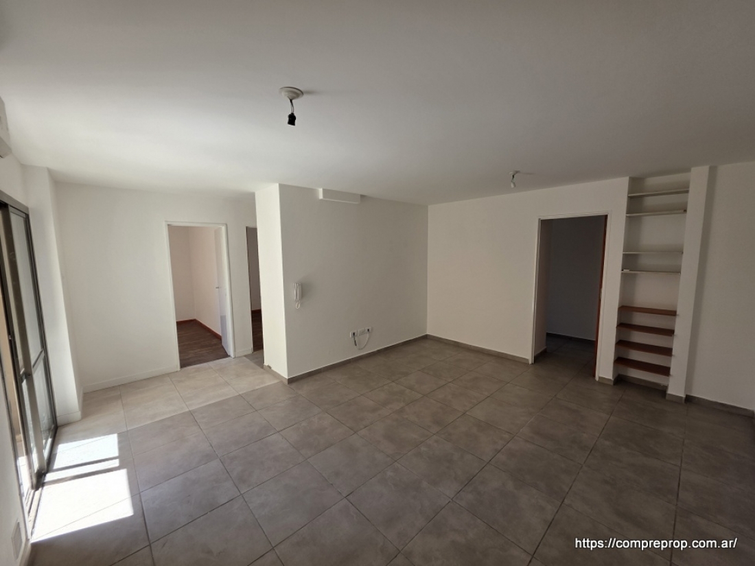 DEPARTAMENTO EN VENTA 2 DORMITORIOS ALBERDI A PASOS DE LA CAADA
