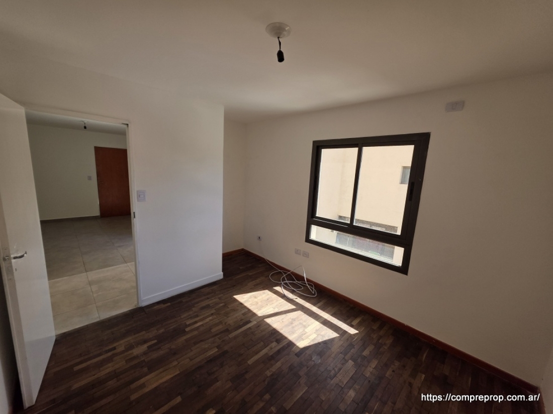 DEPARTAMENTO EN VENTA 2 DORMITORIOS ALBERDI A PASOS DE LA CAADA