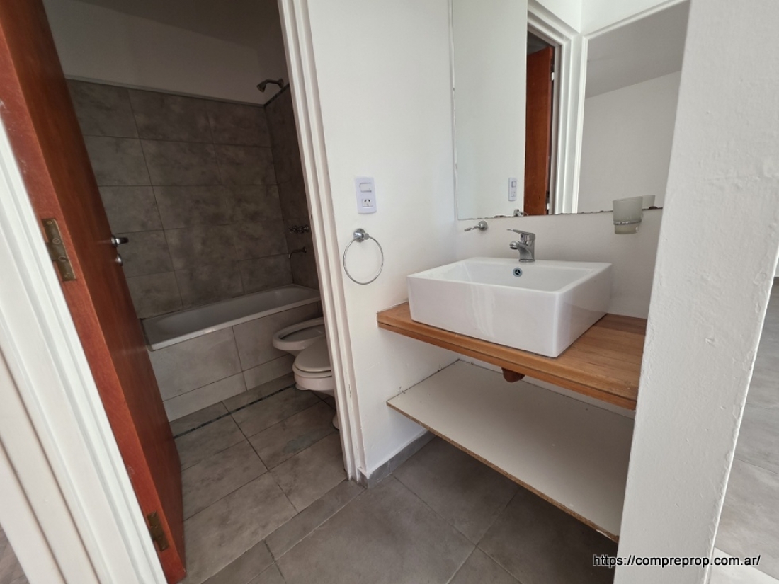 DEPARTAMENTO EN VENTA 2 DORMITORIOS ALBERDI A PASOS DE LA CAADA