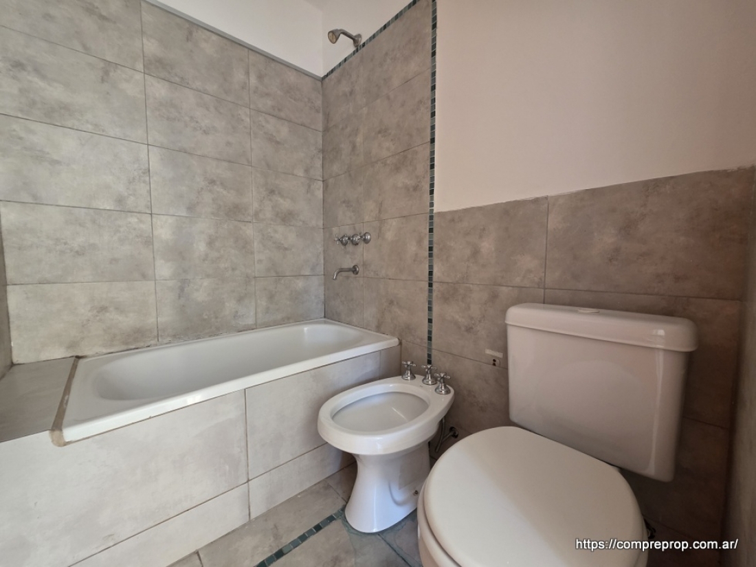 DEPARTAMENTO EN VENTA 2 DORMITORIOS ALBERDI A PASOS DE LA CAADA